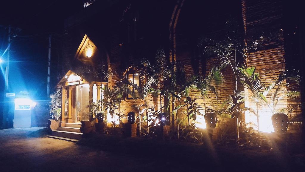 Six Stars Guest House Nyaung-U Eksteriør billede