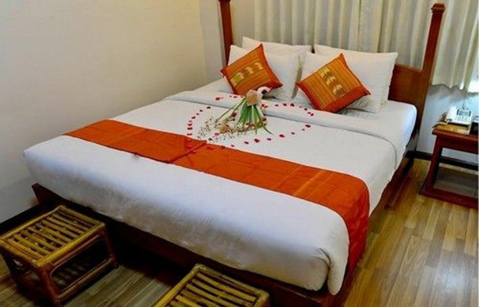 Six Stars Guest House Nyaung-U Eksteriør billede