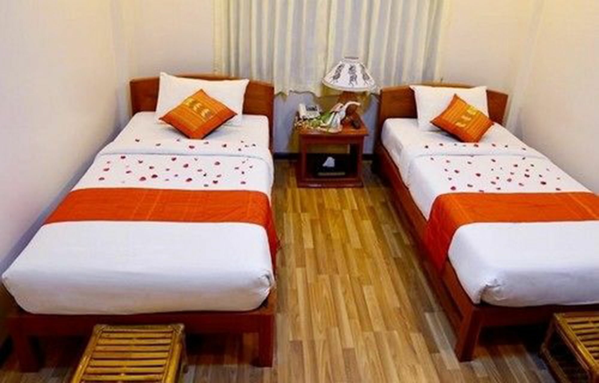 Six Stars Guest House Nyaung-U Eksteriør billede